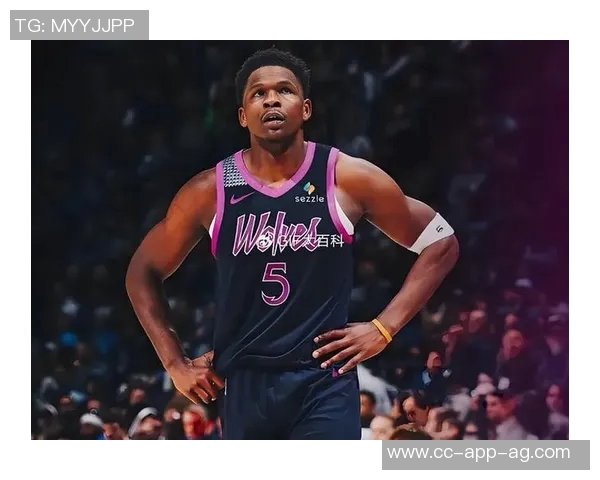 爱德华兹揭秘麦丹比赛时激情四溢的防守表现与平日高冷形象的反差