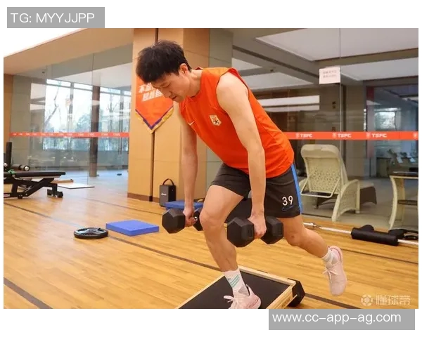 鲁媒报道泰山队海口冬训正式启动为期三周的第一阶段训练活动